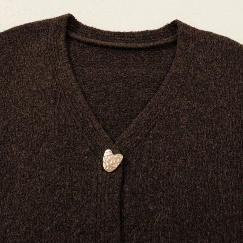 NWOT Chocolate Brown V-neck Cardigan Hammered Gold Heart Buttons Sz L - Picture 9 of 10